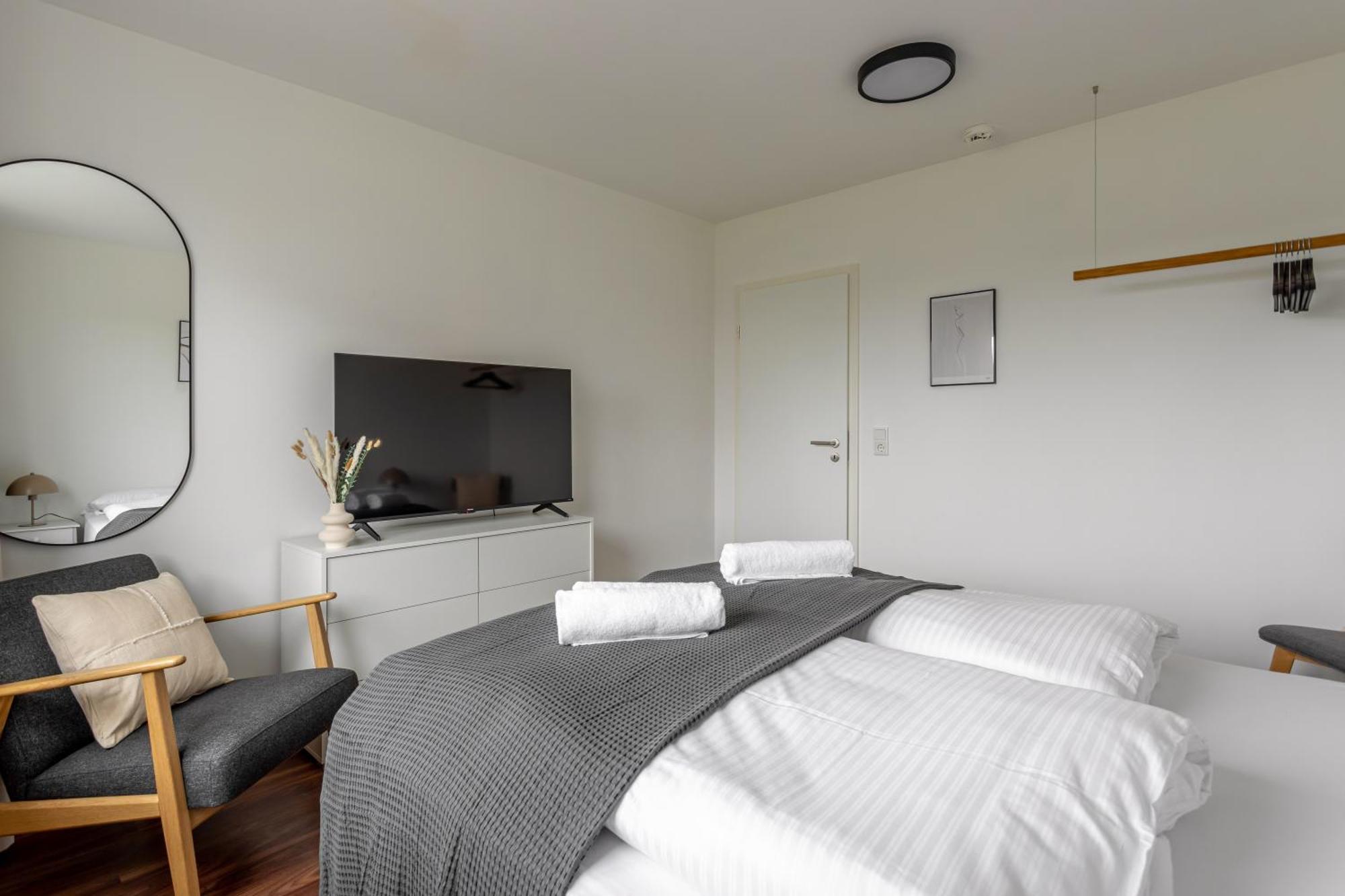 Global Living - Design I Terrace I Kitchen I Smart-tv I Parking Space I München